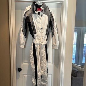 Marker Gray and White Jacket